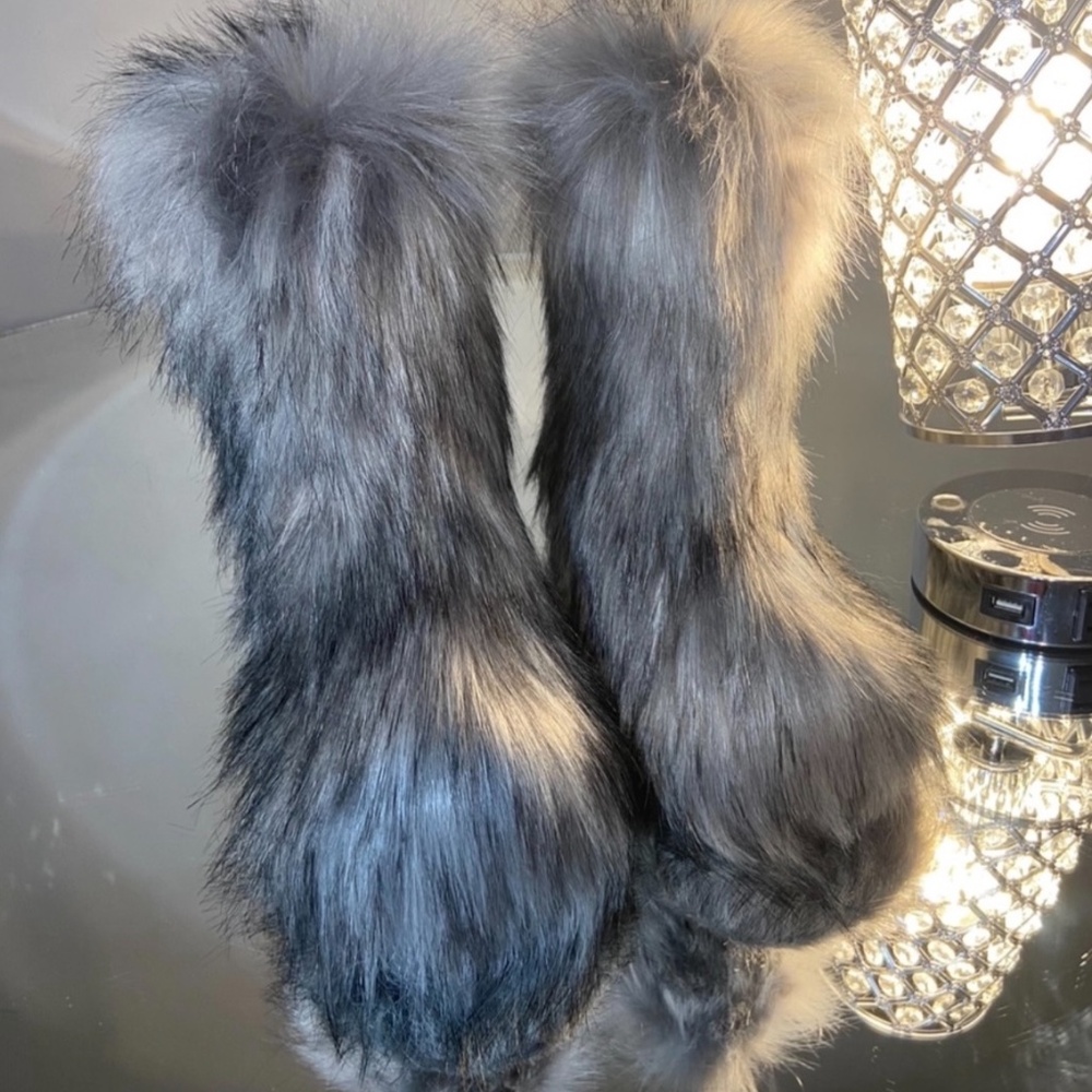 Grey faux fur boots